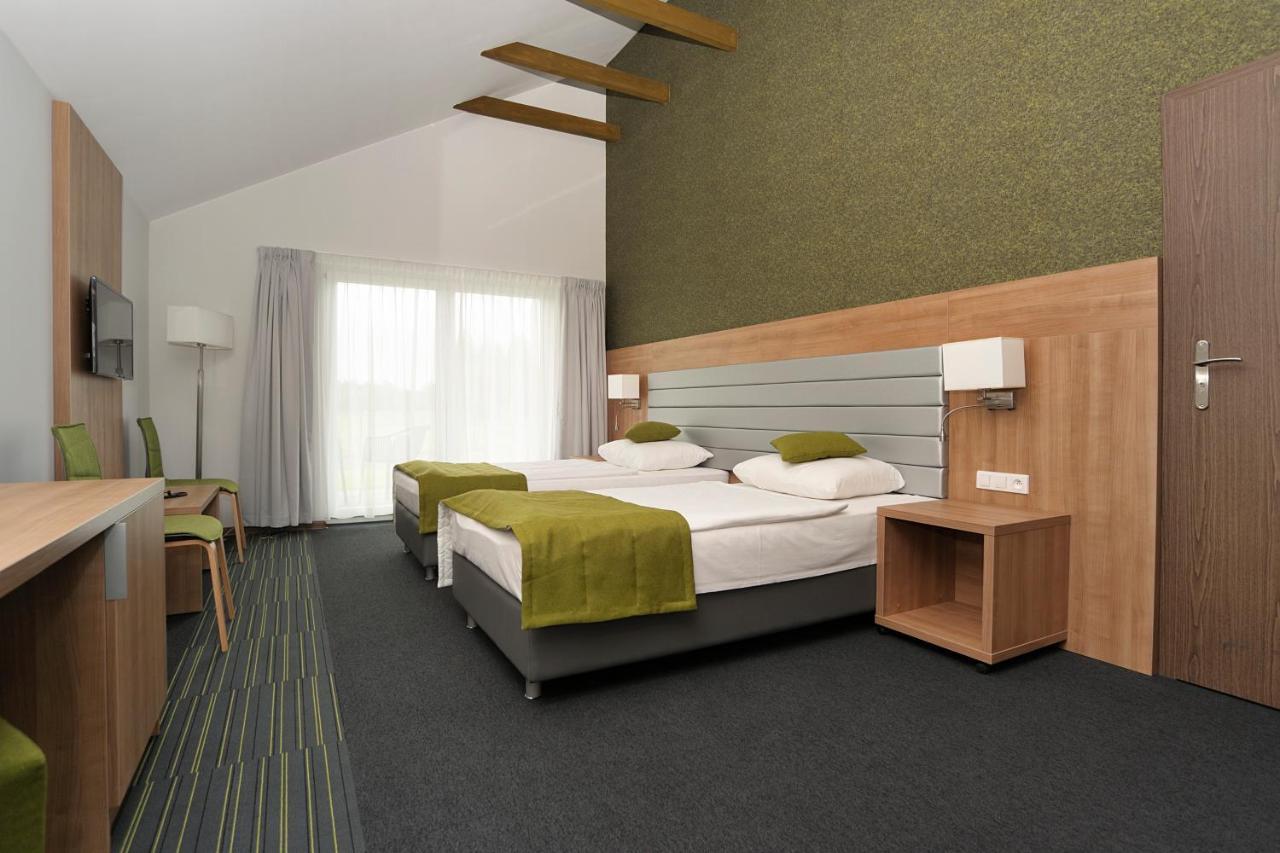 Kalinowe Pola Golf Village Niesulice Ngoại thất bức ảnh