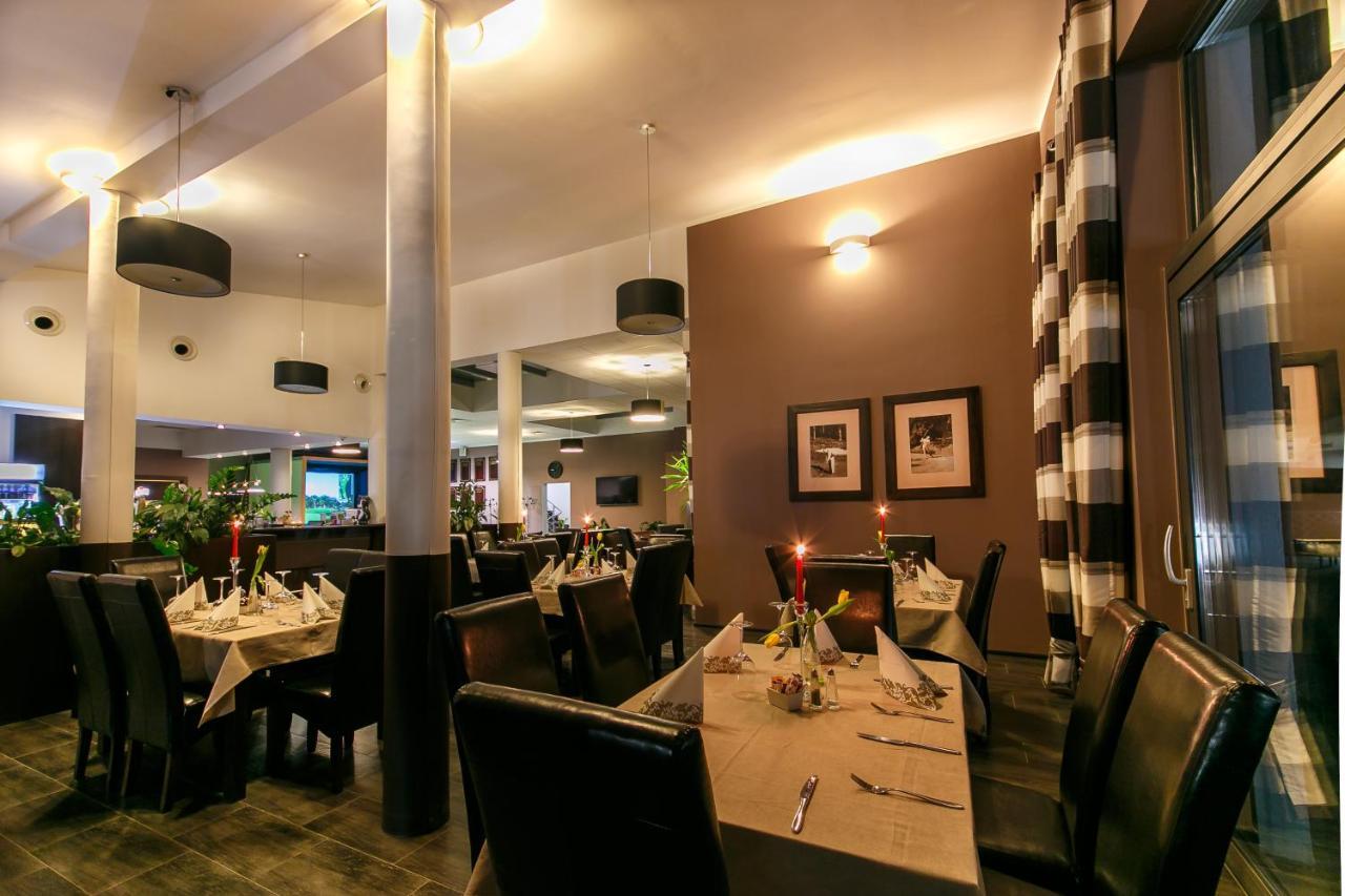 Kalinowe Pola Golf Village Niesulice Ngoại thất bức ảnh